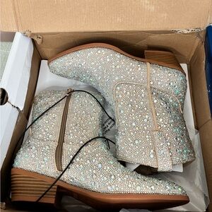 Arizona Jean Co Womens Salma Stacked Heel Booties